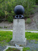 Memorial to the airmen at Fættenfjord erected by locals in 1985