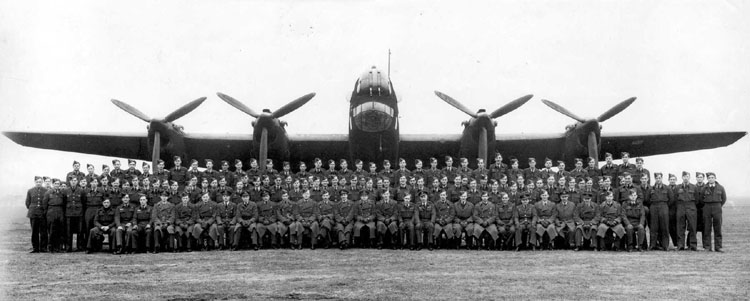 35 Squadron Aircrew February 1942